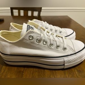 NEW Converse Platform Sneakers 6.5
